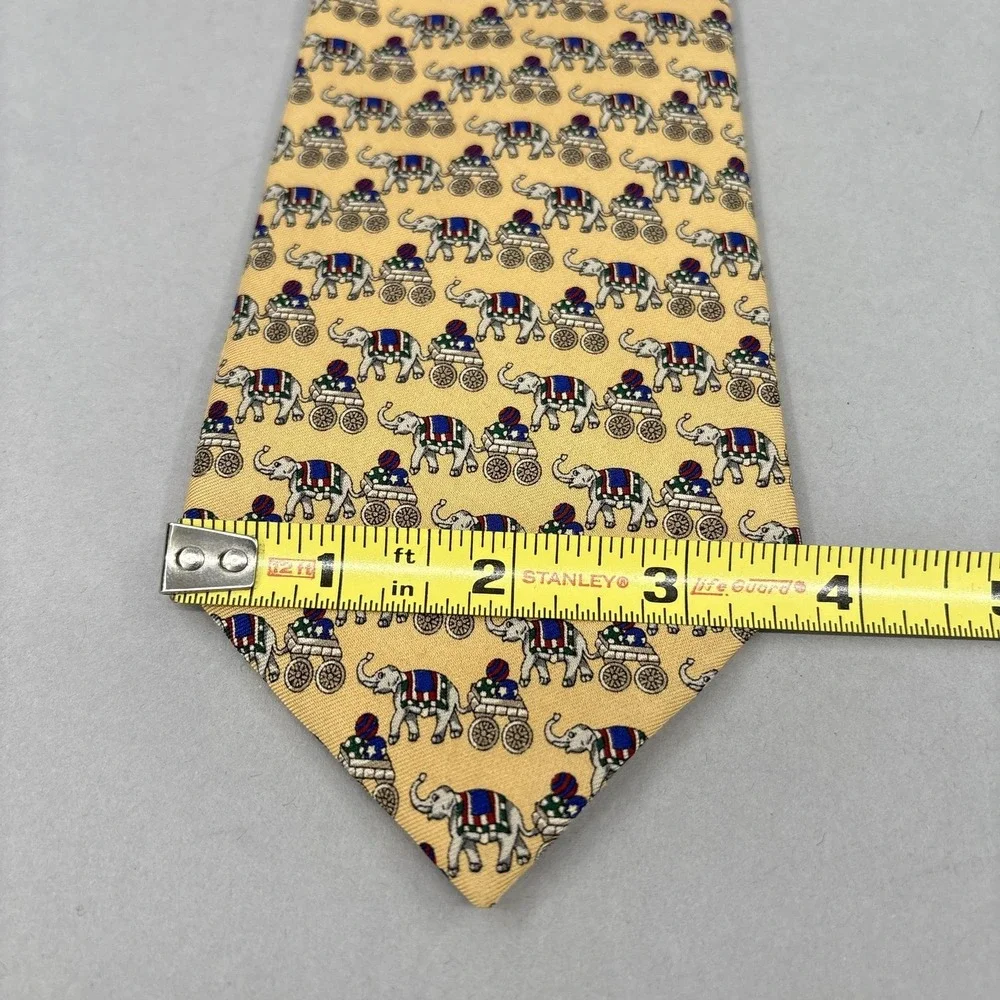Brooks Brothers Tie Necktie Mens Yellow Silk Elephant Circus Novelty‎ VTG USA